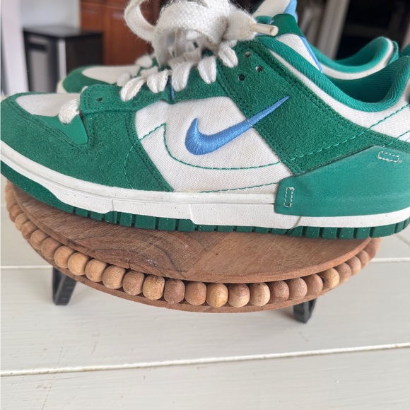 Nike  Dunk Low Disrupt 2 'Malachite'  Size 7.5 women's. Green and white Preowned - Picture 5 of 14